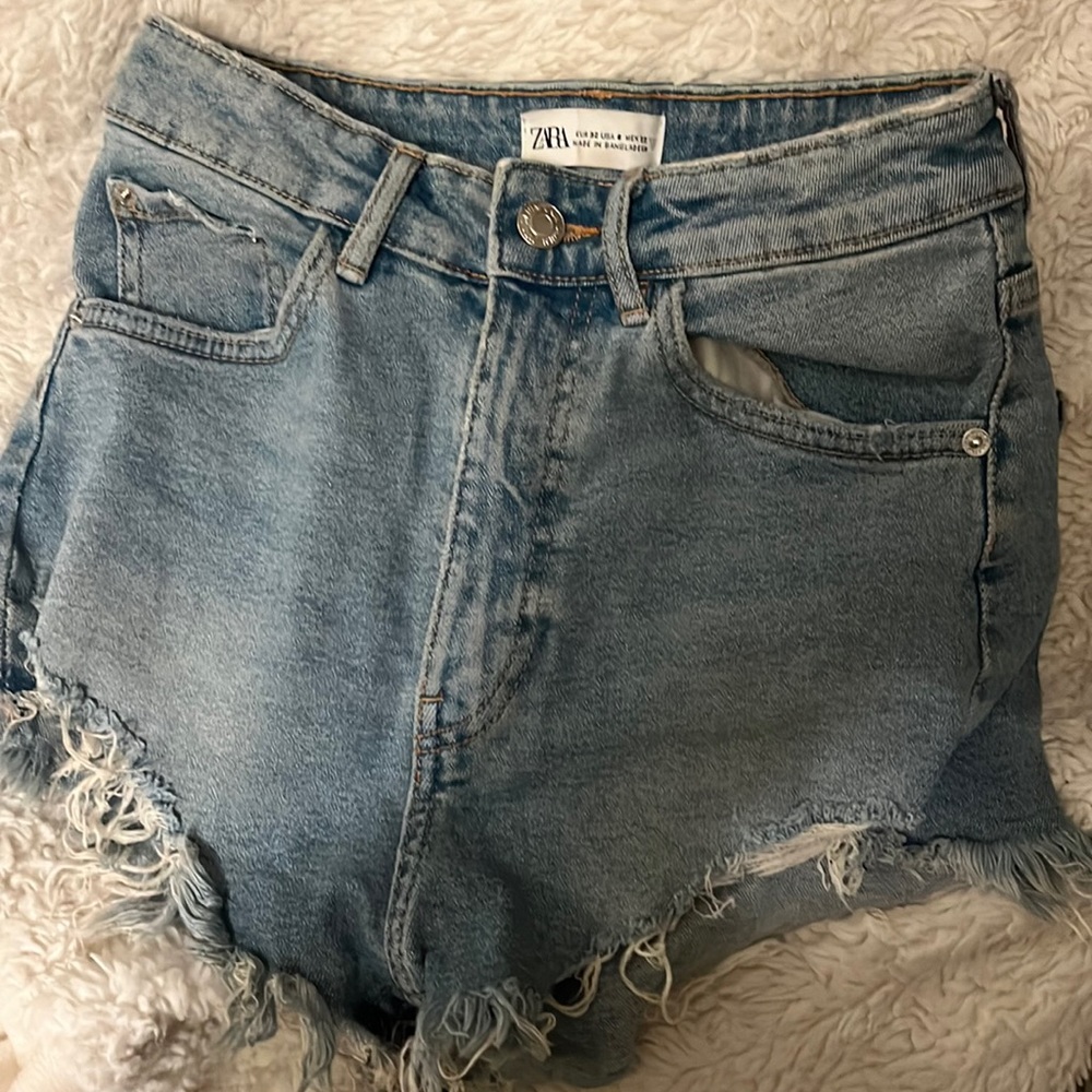 Zara cutoffs